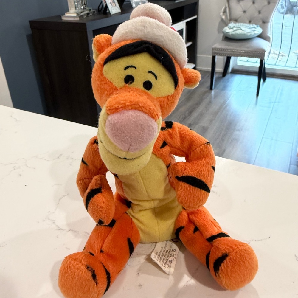 Vintage Disney Christmas Tigger Plush Santa Hat 7" Stuffed Animal Plush Toy